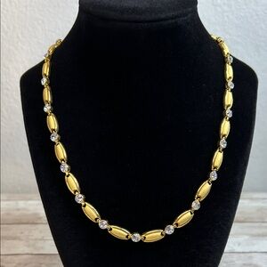 Elegant Gold Women's Necklace